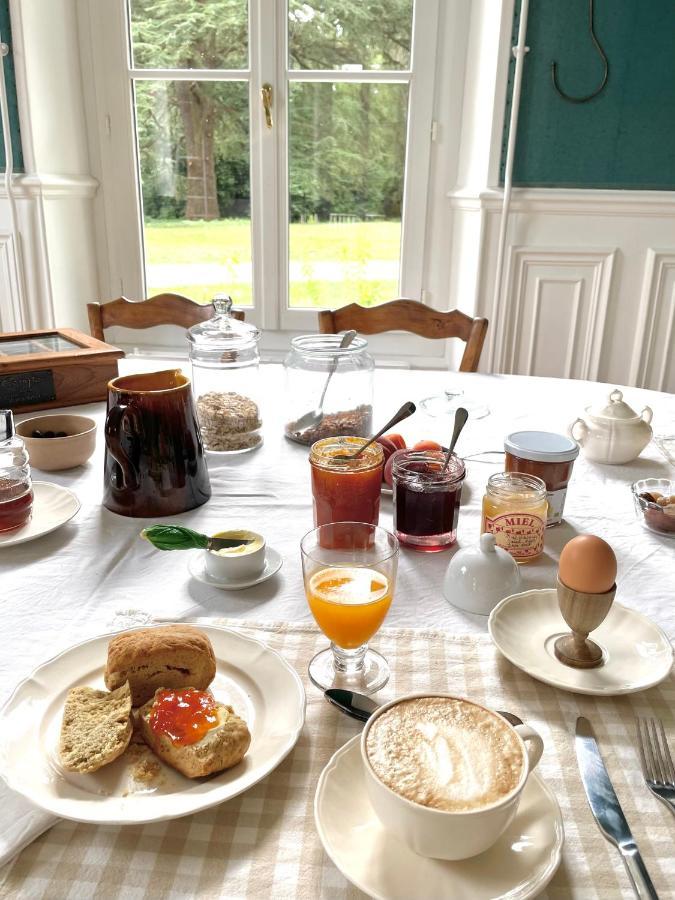 Bed and Breakfast Entre Les Branches Saint-Règle Esterno foto